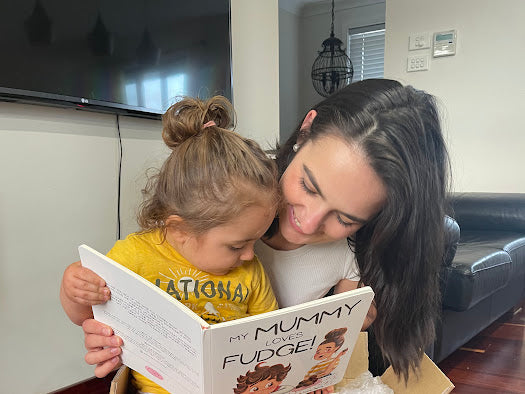 Mummy Loves Fudge Book - Mama & Ivy