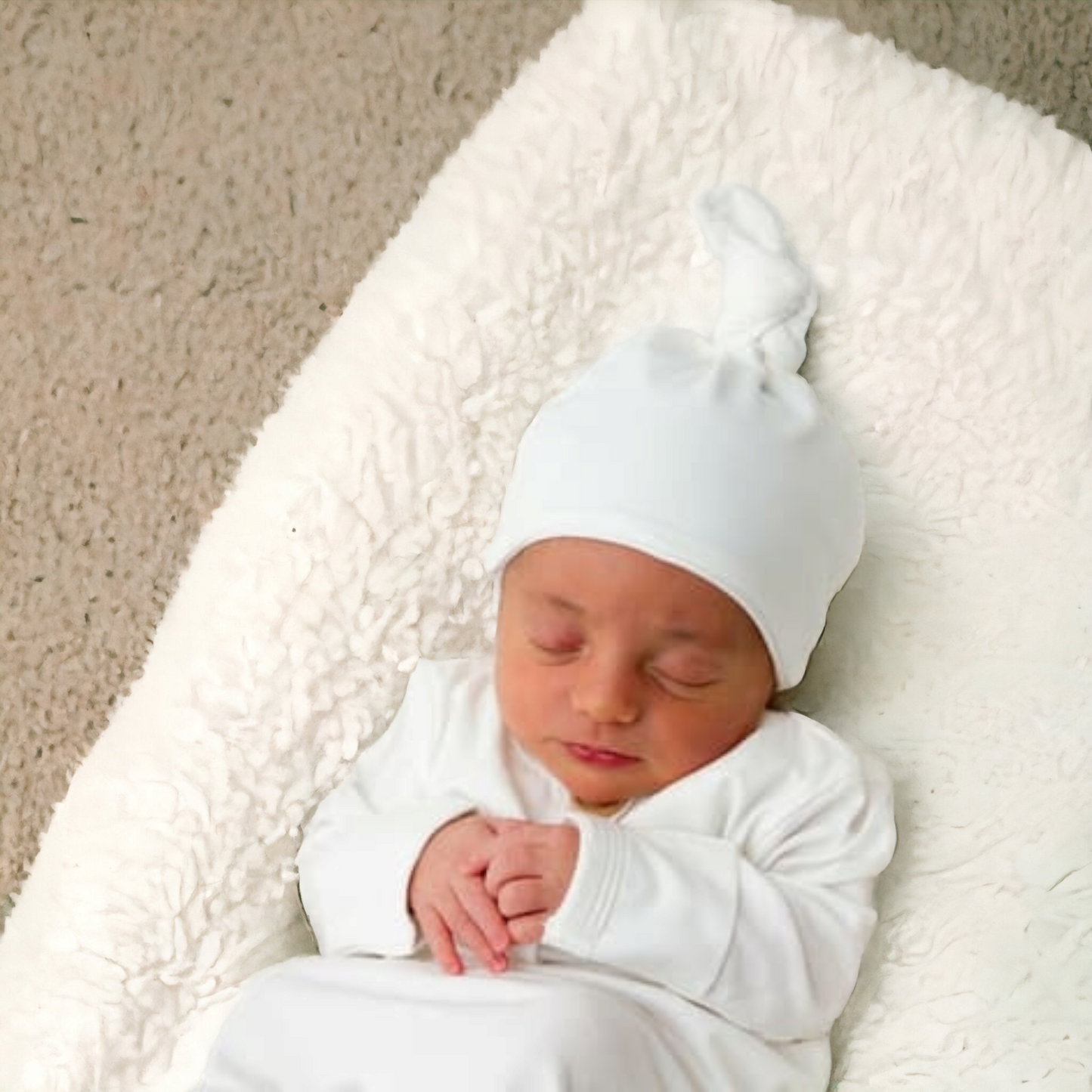 White Top Knot Hat - Mama & Ivy