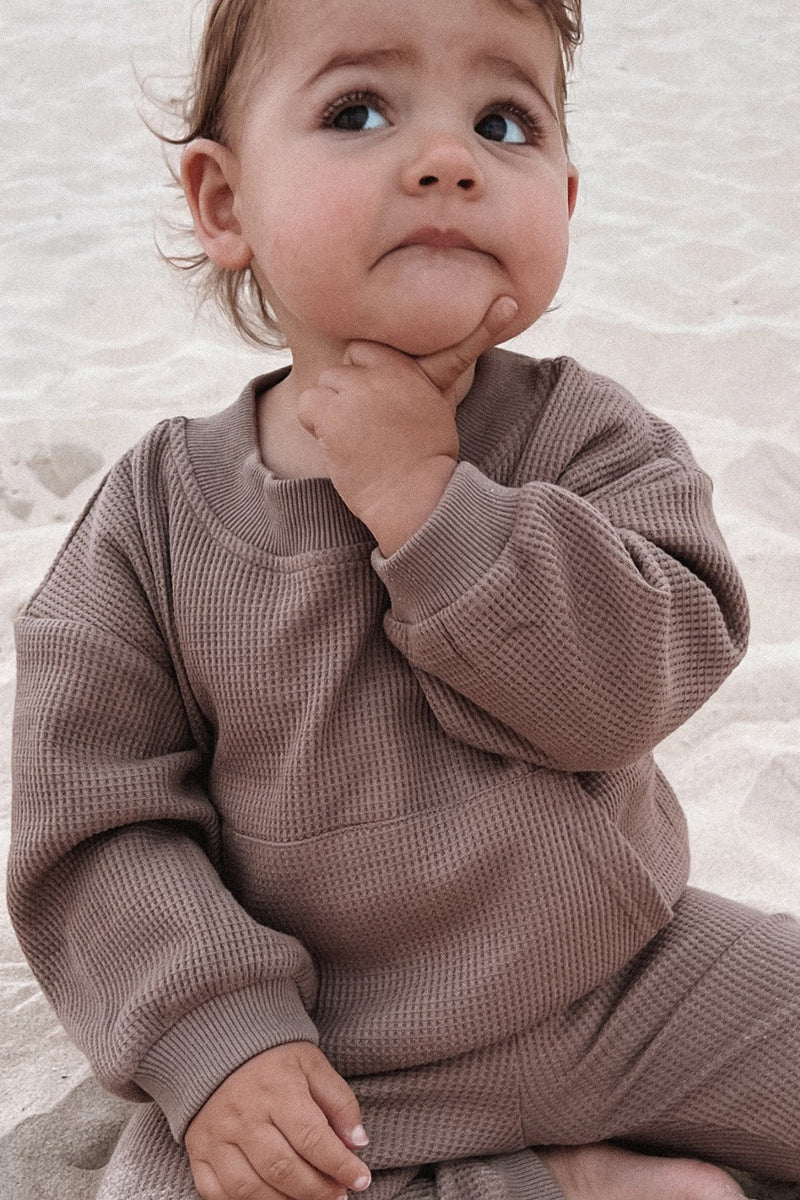 Mini Waffle Crew Jumper / Mocha - Mama & Ivy