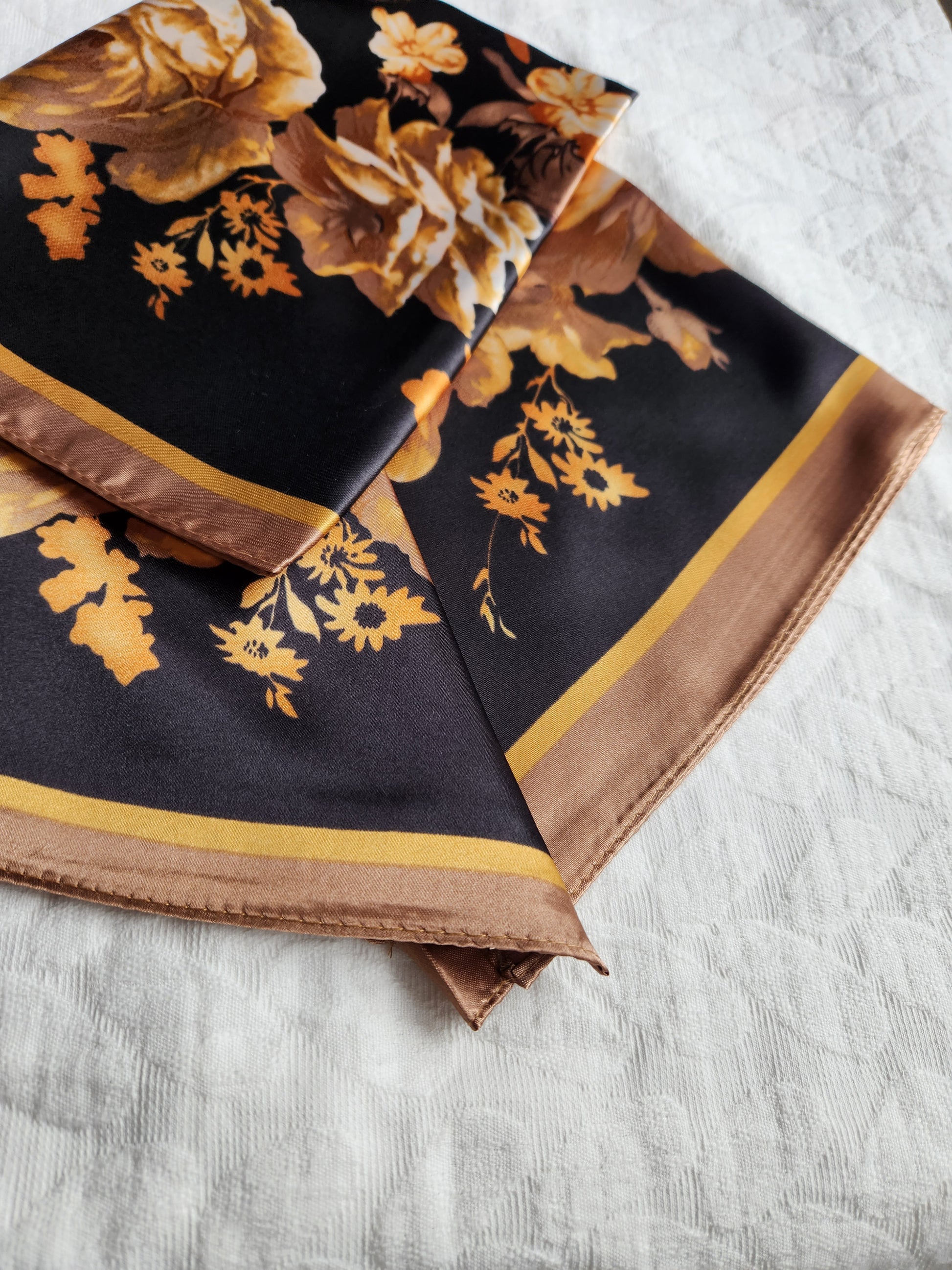 Silky Headscarfe / Various Patterns - Mama & Ivy